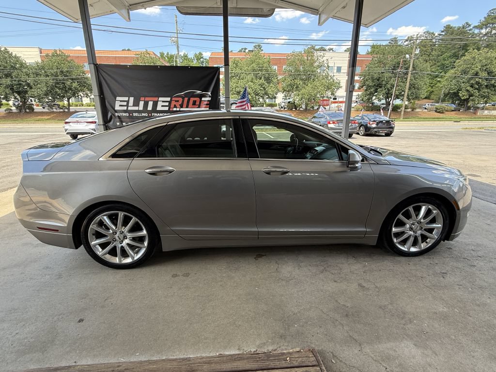 Used 2015 Lincoln MKZ Hybrid w/ Equipment Group 202A Reserve FWD image 4