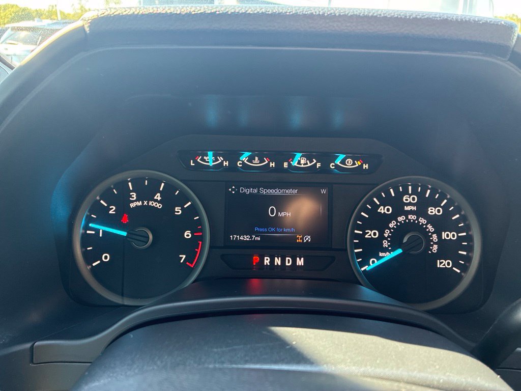 Used 2020 Ford F150 XLT w/ Equipment Group 302A Luxury AWD/4WD image 19