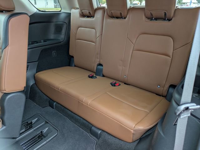 Used 2024 Nissan Pathfinder Platinum w/ Cargo Package image 30