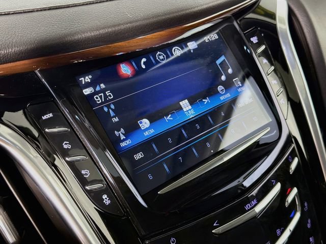 Used 2020 Cadillac Escalade Premium Luxury w/ Escalade Sport Edition AWD/4WD image 15