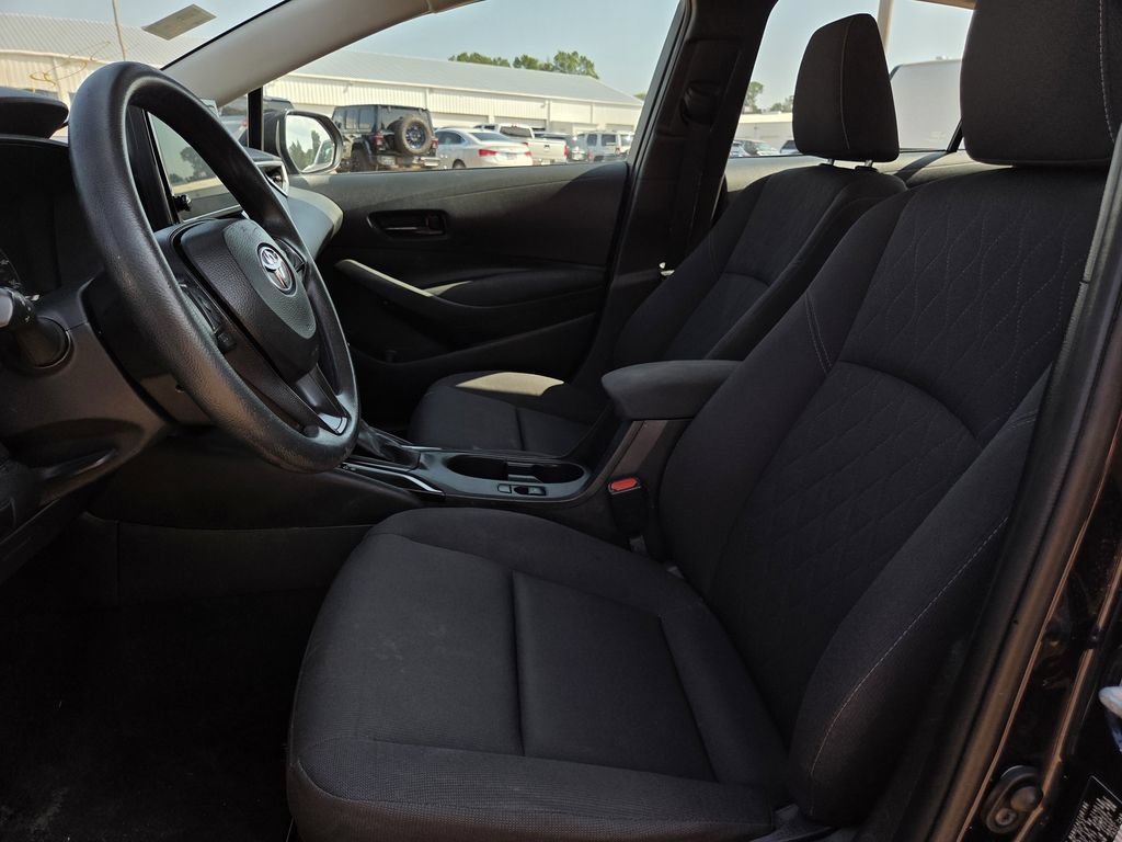 Used 2023 Toyota Corolla LE FWD image 17
