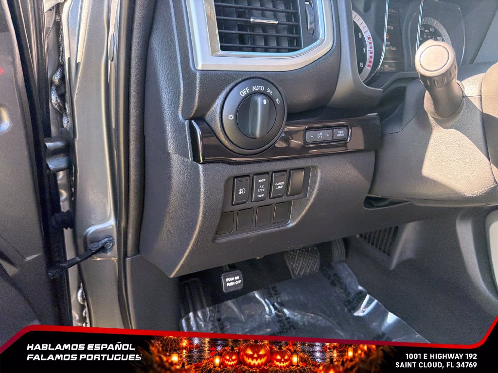 Used 2017 Nissan Titan SV RWD image 18