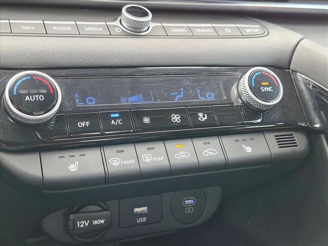 Used 2025 Hyundai Elantra SEL FWD image 16