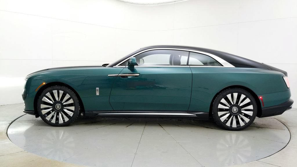 Used 2024 Rolls-Royce Spectre w/ Spectre Launch Package AWD/4WD image 2
