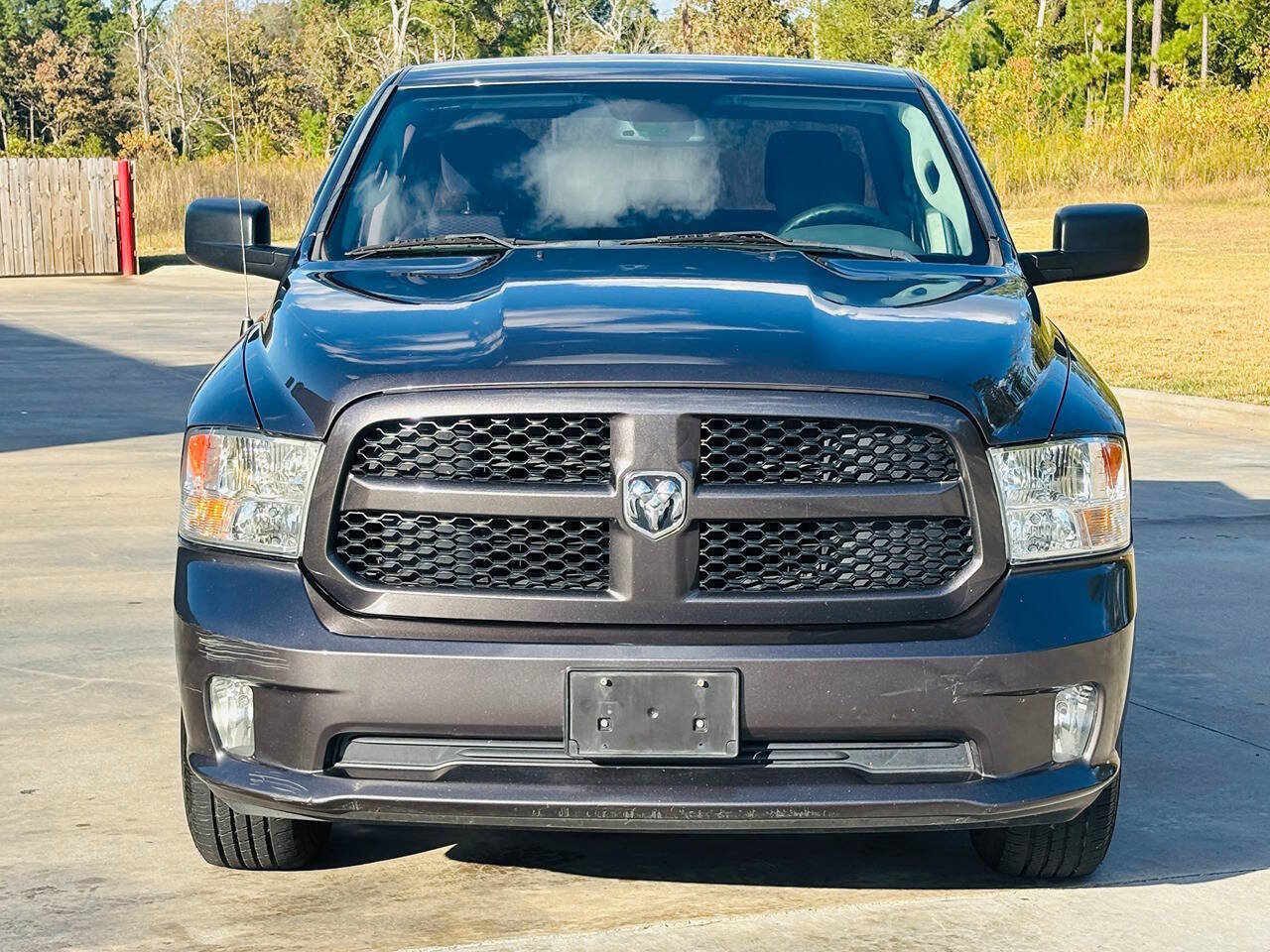 Used 2017 RAM 1500 Express image 2