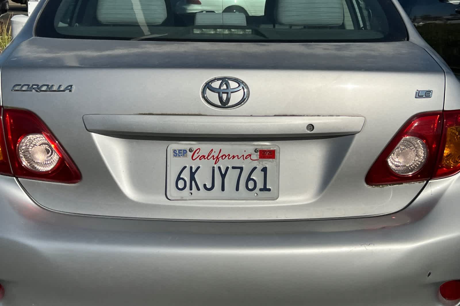 Used 2010 Toyota Corolla LE FWD image 19
