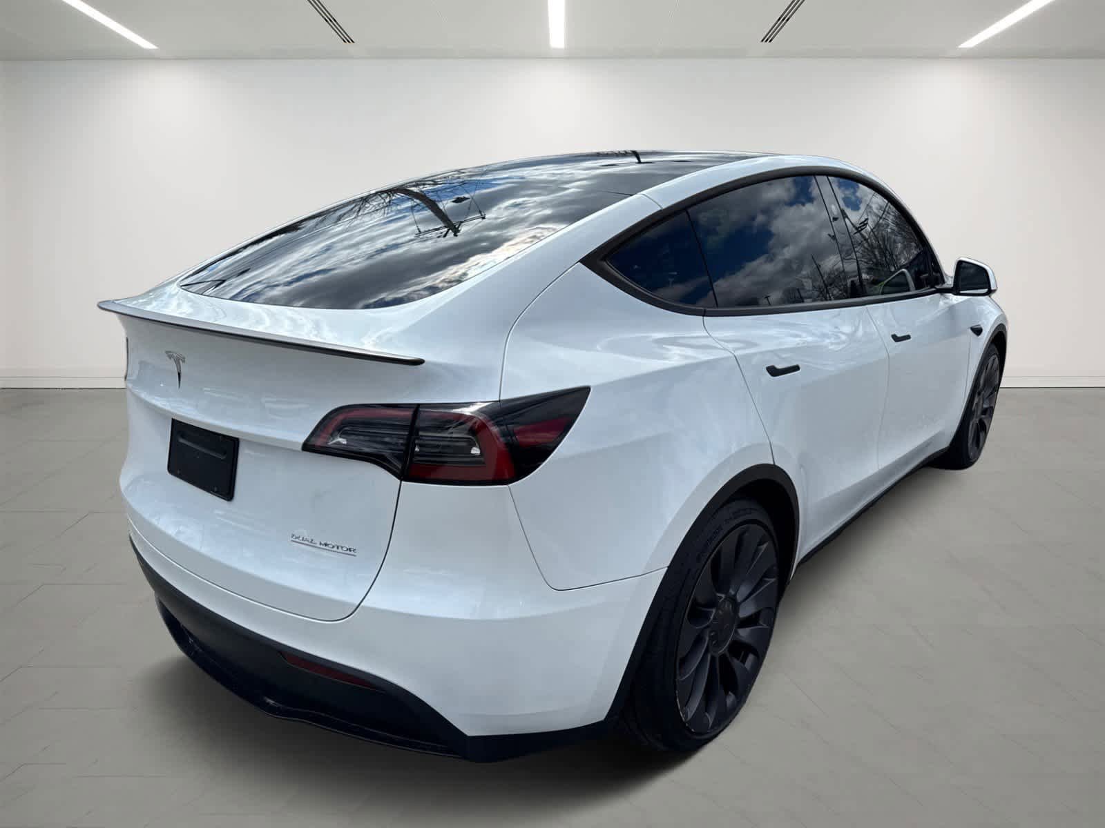 Used 2025 Tesla Model Y Performance AWD/4WD image 6