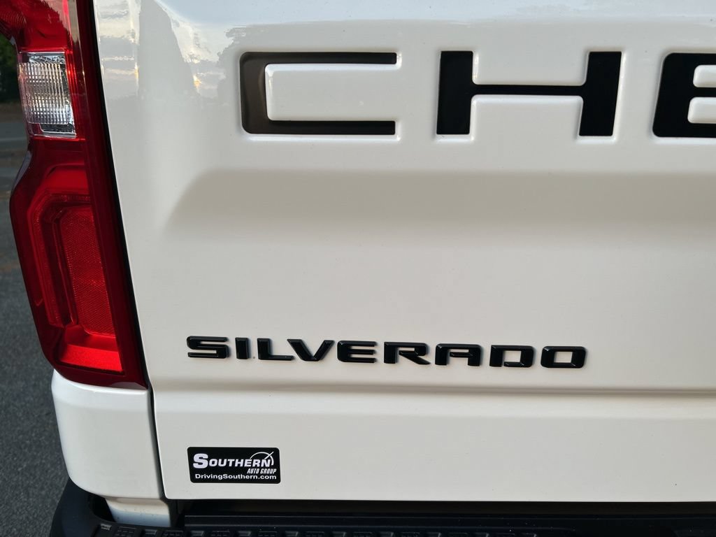 Used 2024 Chevrolet Silverado 1500 LT Trail Boss w/ Convenience Package II AWD/4WD image 12