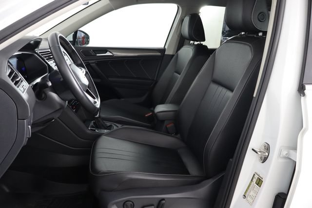 Used 2022 Volkswagen Tiguan SE FWD image 14