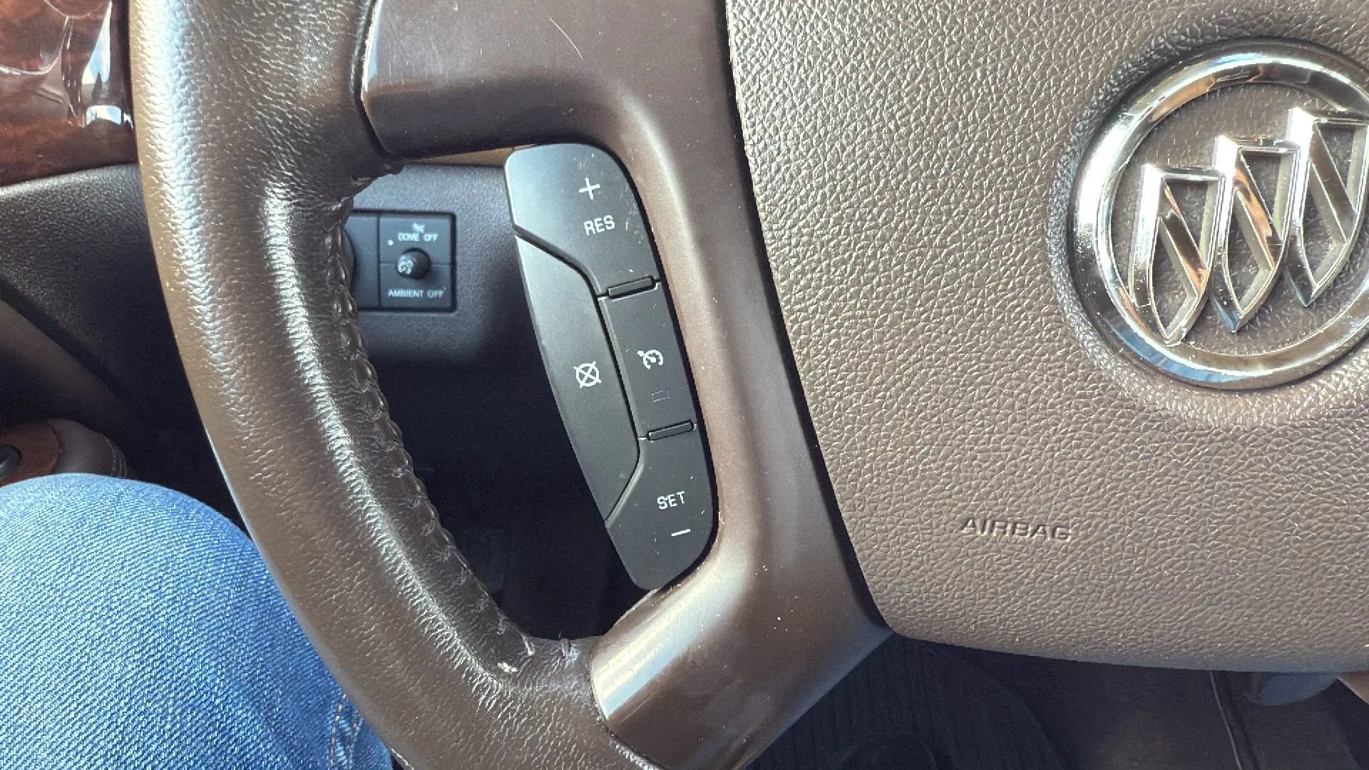 Used 2013 Buick Enclave Leather image 12