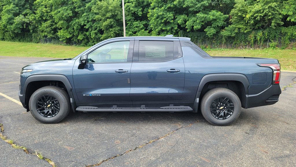 New 2026 Chevrolet Silverado EV LT image 7