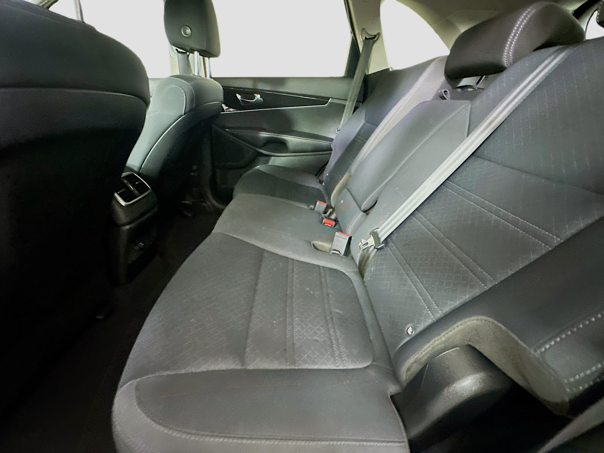 Used 2019 Kia Sorento L FWD image 25