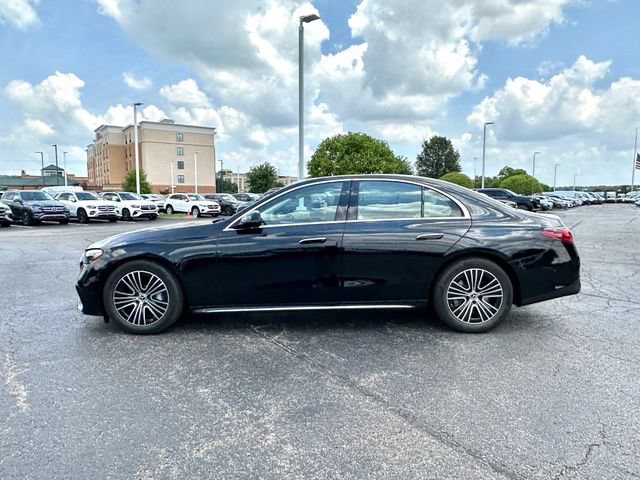 Used 2025 Mercedes-Benz E 350 4MATIC Sedan image 8
