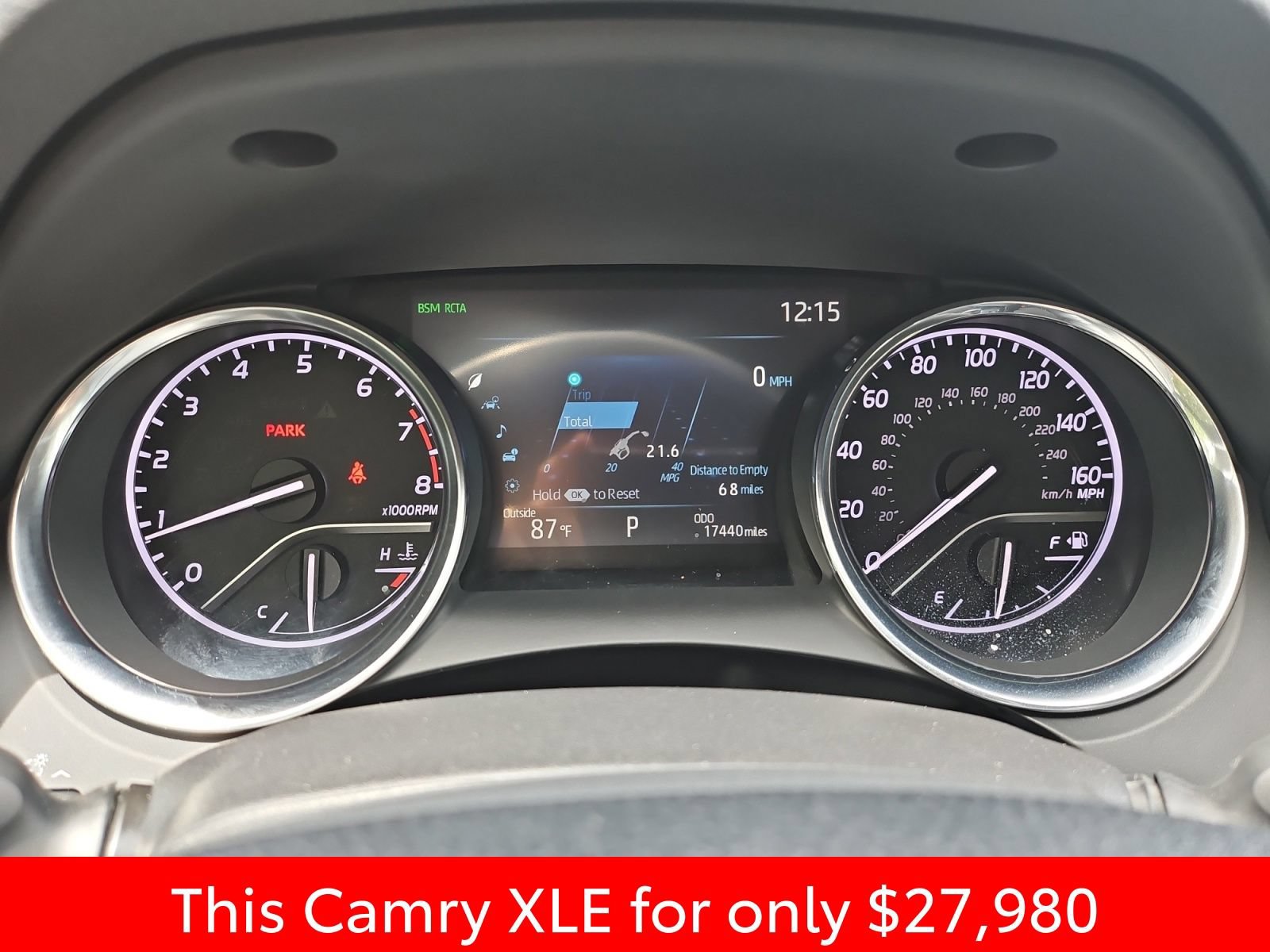 Used 2020 Toyota Camry XLE FWD image 26