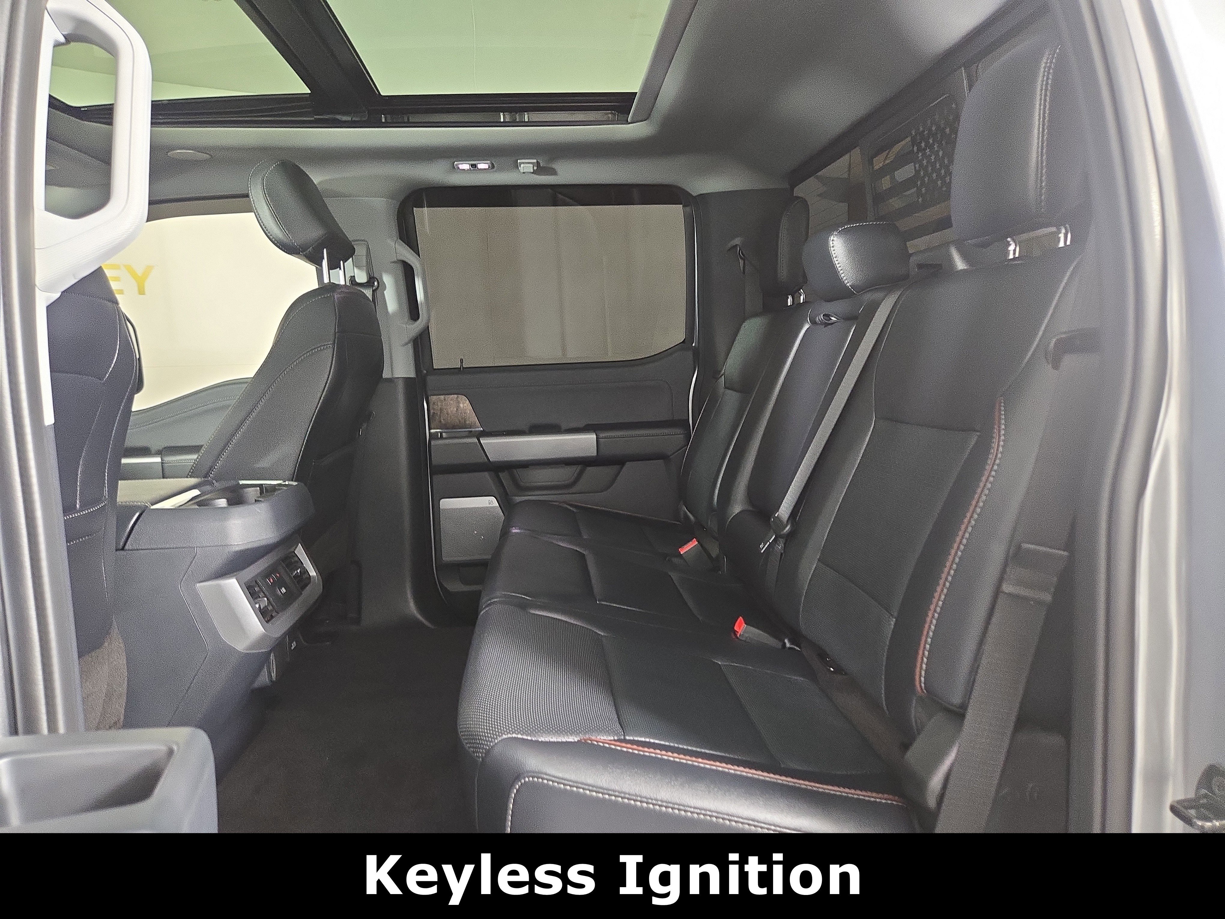 Used 2023 Ford F250 Lariat w/ Lariat Ultimate Package image 13