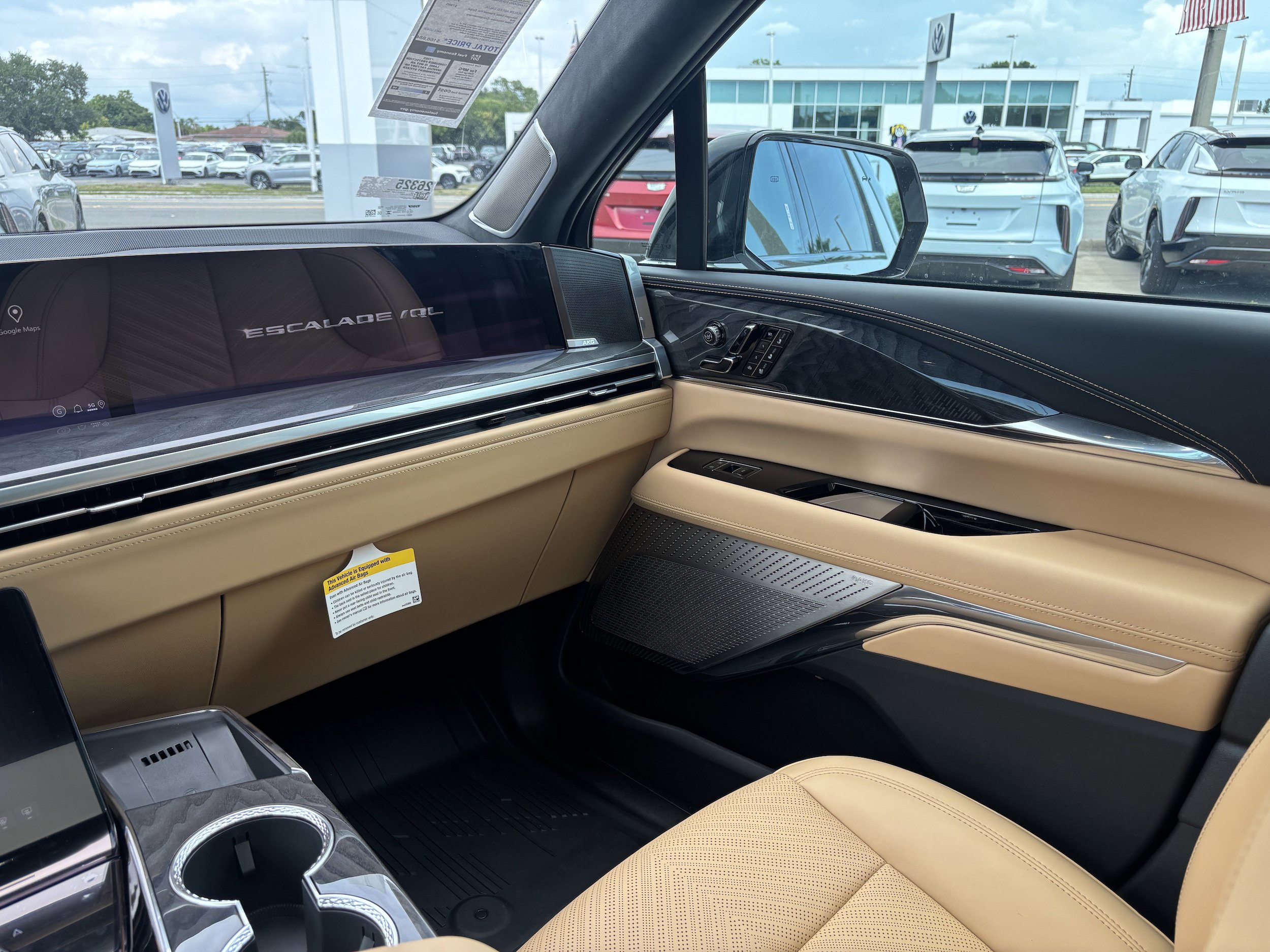 New 2026 Cadillac Escalade IQL Sport 2 w/ LPO, ONYX Package AWD/4WD image 34