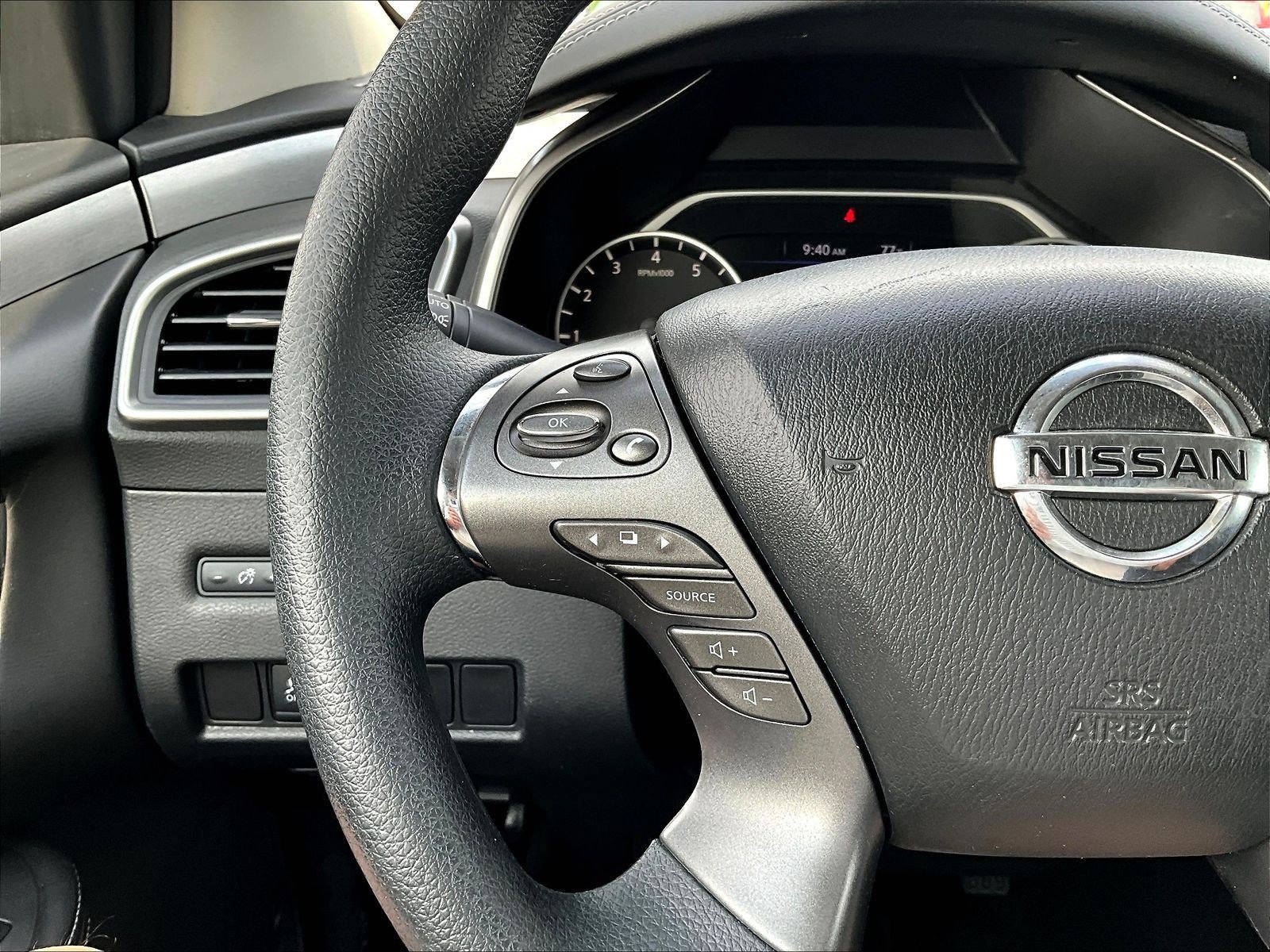 Used 2020 Nissan Murano S AWD/4WD image 11