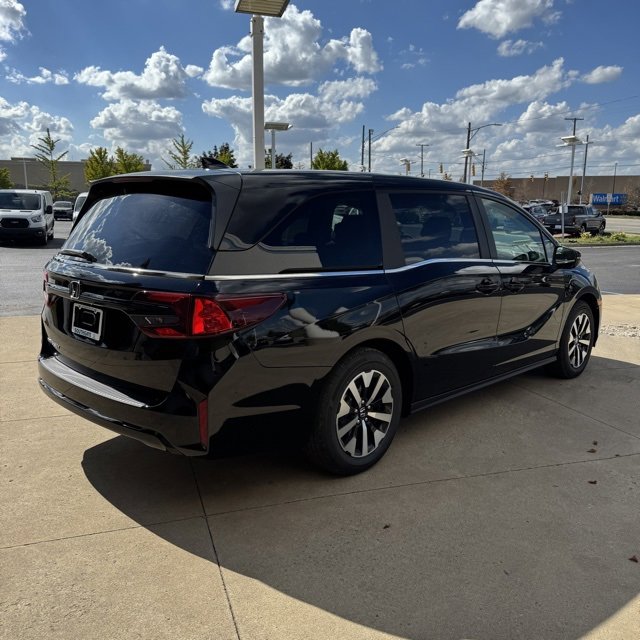New 2026 Honda Odyssey EX-L image 3