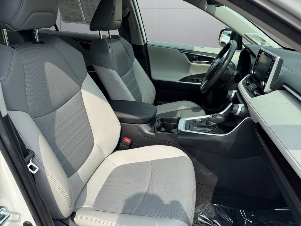 Certified 2021 Toyota RAV4 Limited AWD/4WD image 17