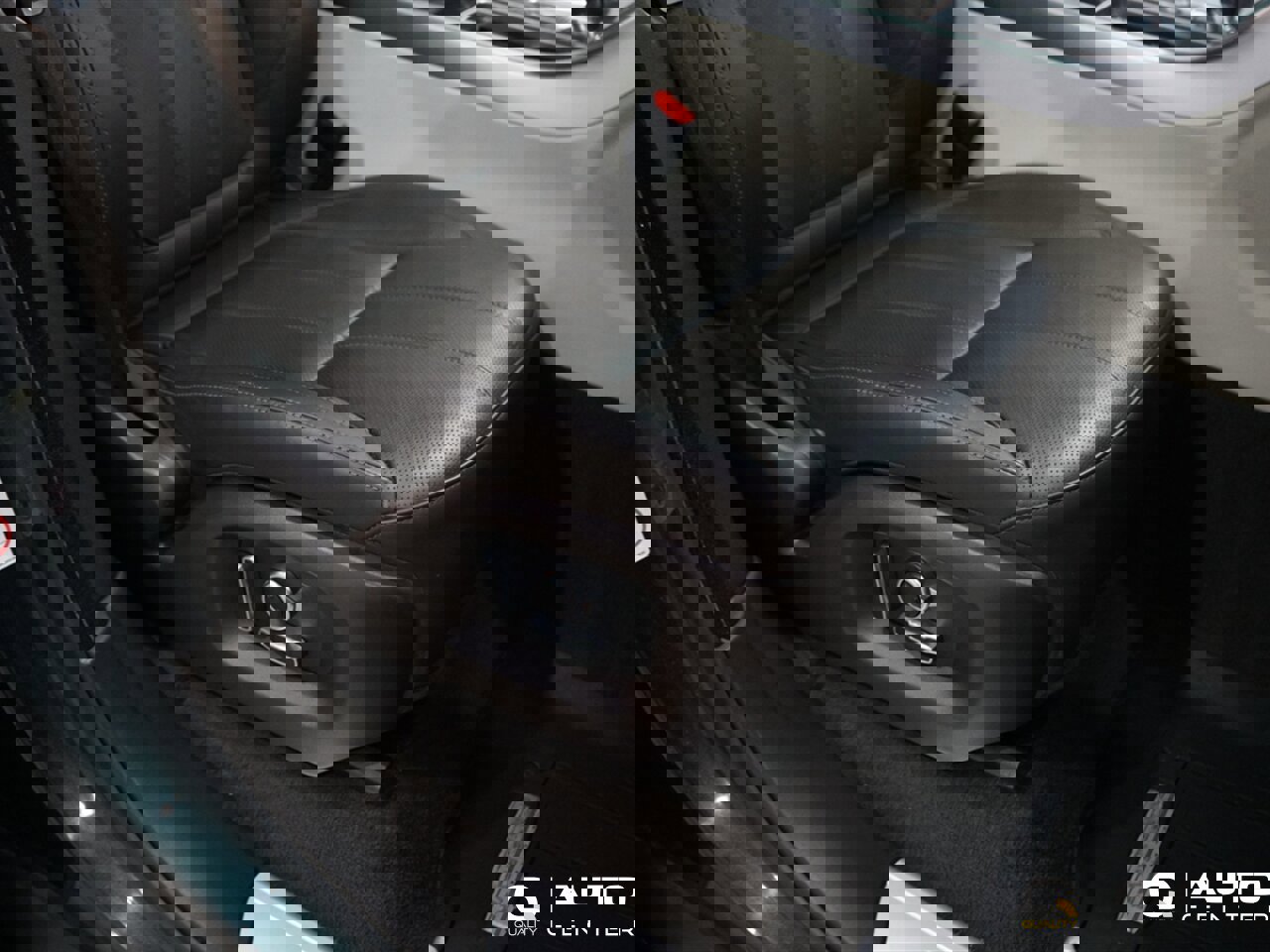 Used 2016 Land Rover Range Rover Sport HSE image 21