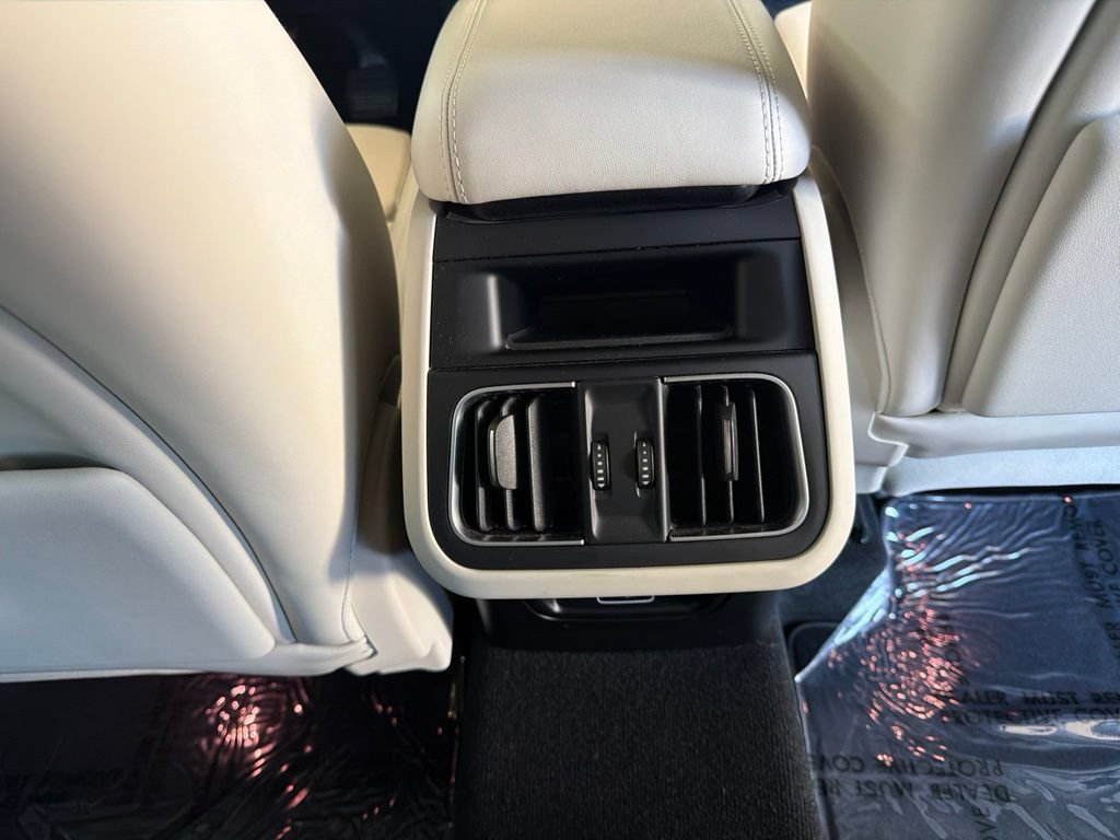 Certified 2023 Maserati Grecale Modena AWD/4WD image 25