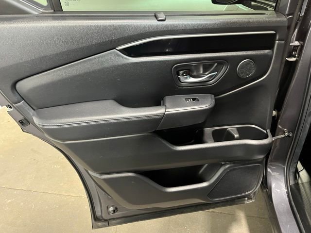 Used 2025 Honda Pilot Touring image 16
