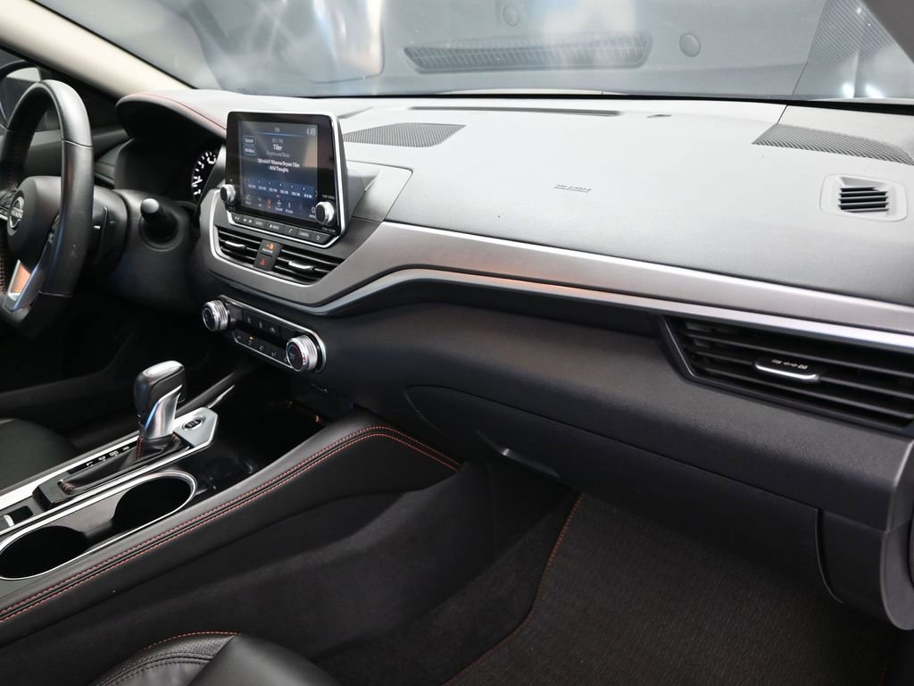 Used 2024 Nissan Altima 2.5 SR image 24