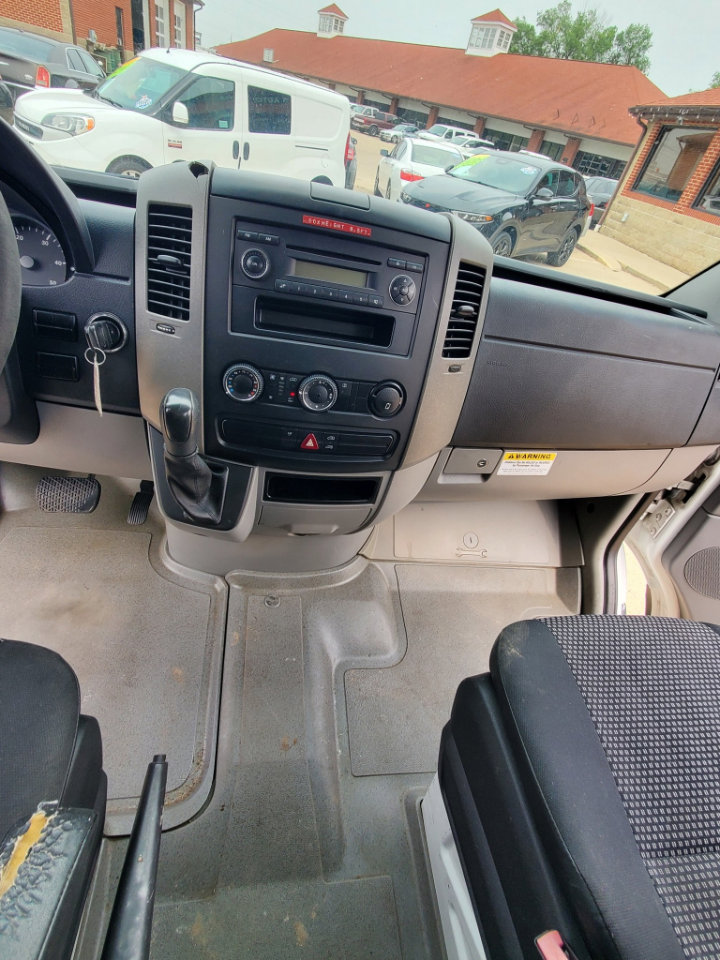 Used 2008 Dodge Sprinter 2500 image 10