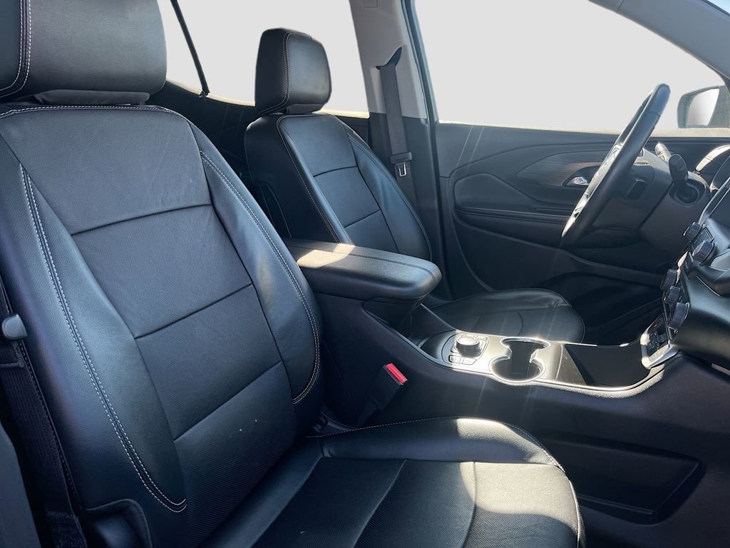 Used 2023 GMC Terrain SLT image 27