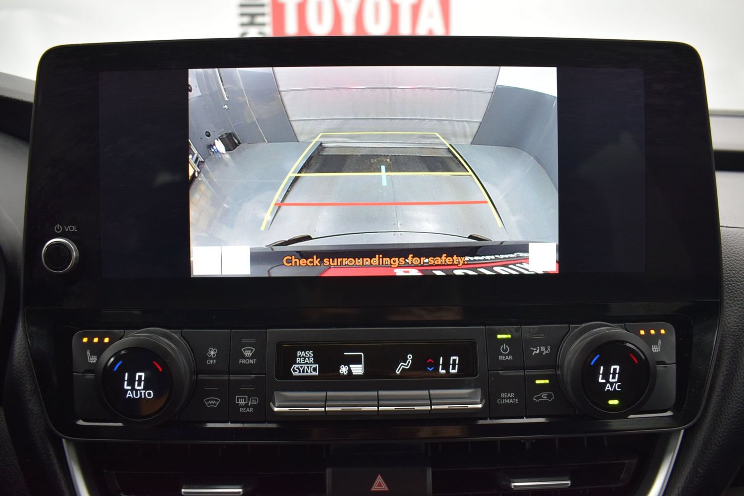 Used 2025 Toyota Grand Highlander AWD image 18