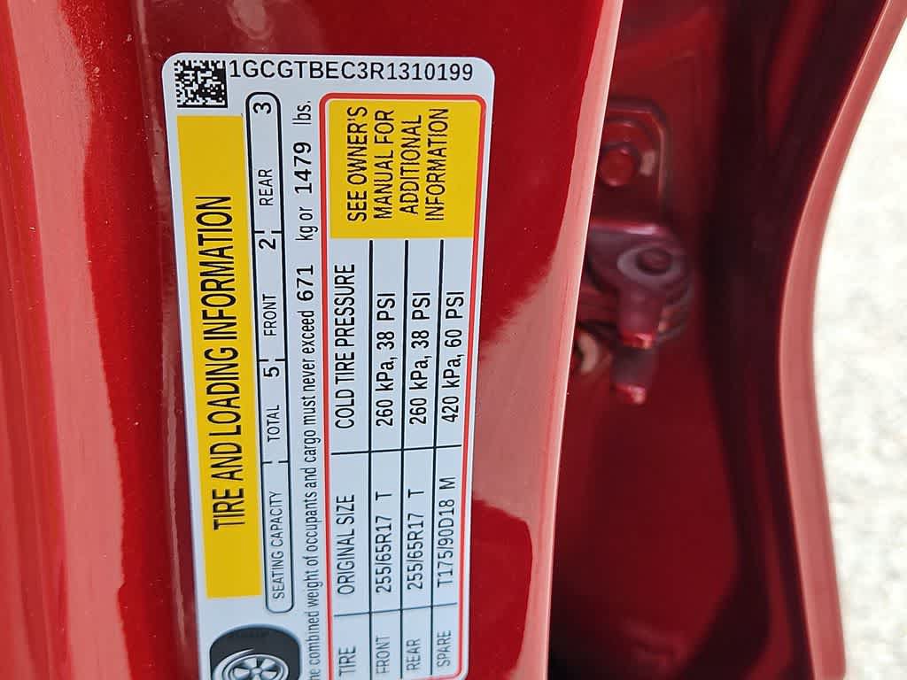Used 2024 Chevrolet Colorado W/T AWD/4WD image 25