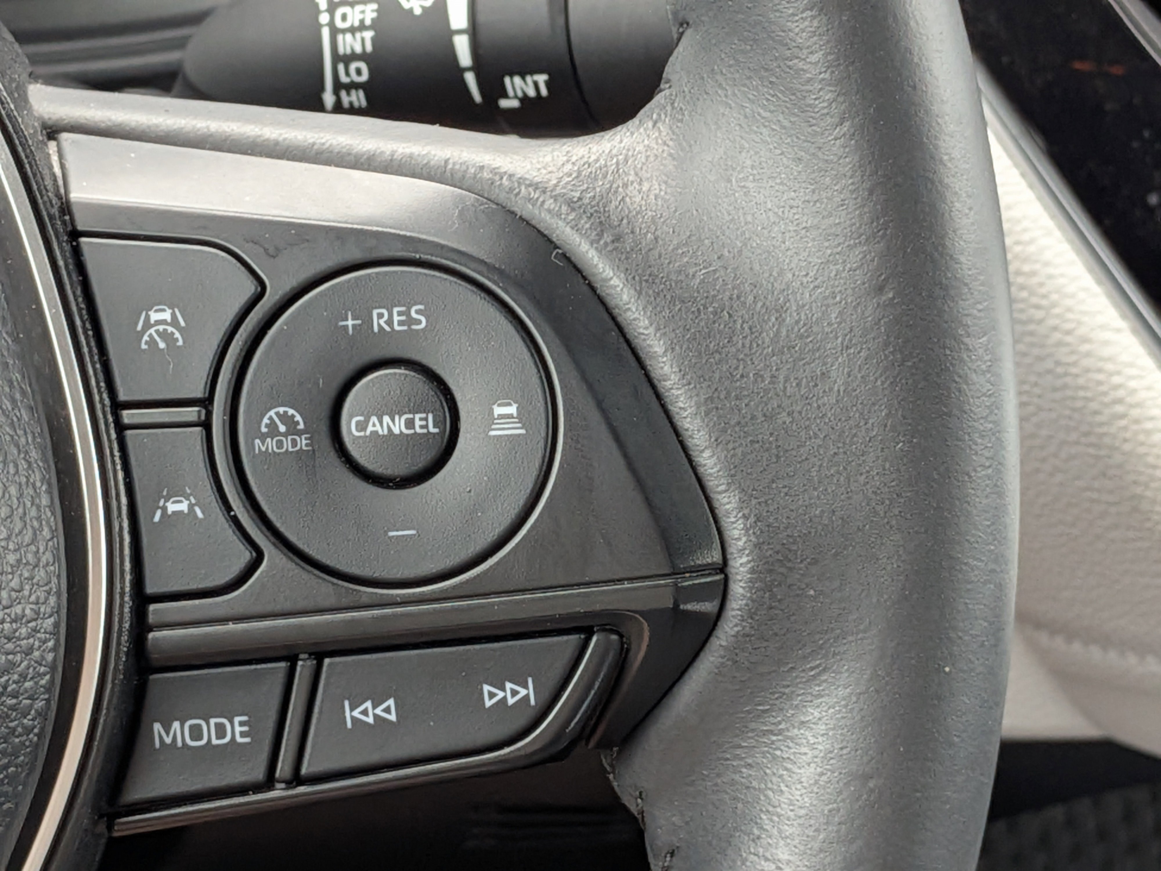 Used 2024 Toyota Corolla SE FWD image 22