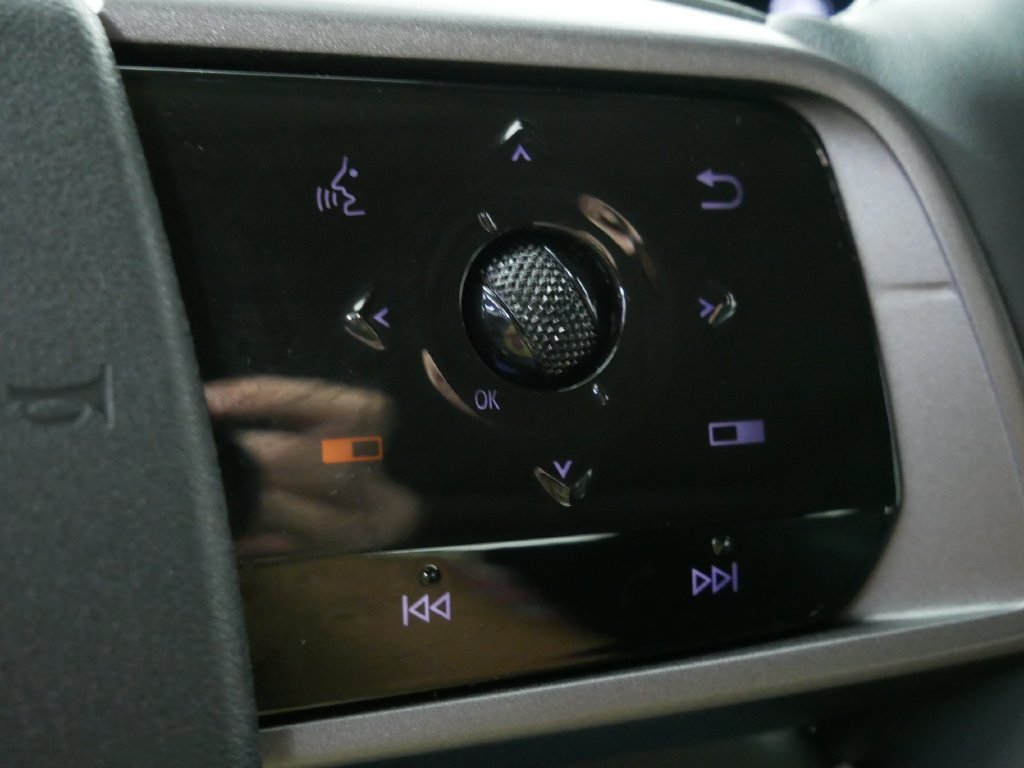 Used 2025 Nissan Murano SL AWD/4WD image 26