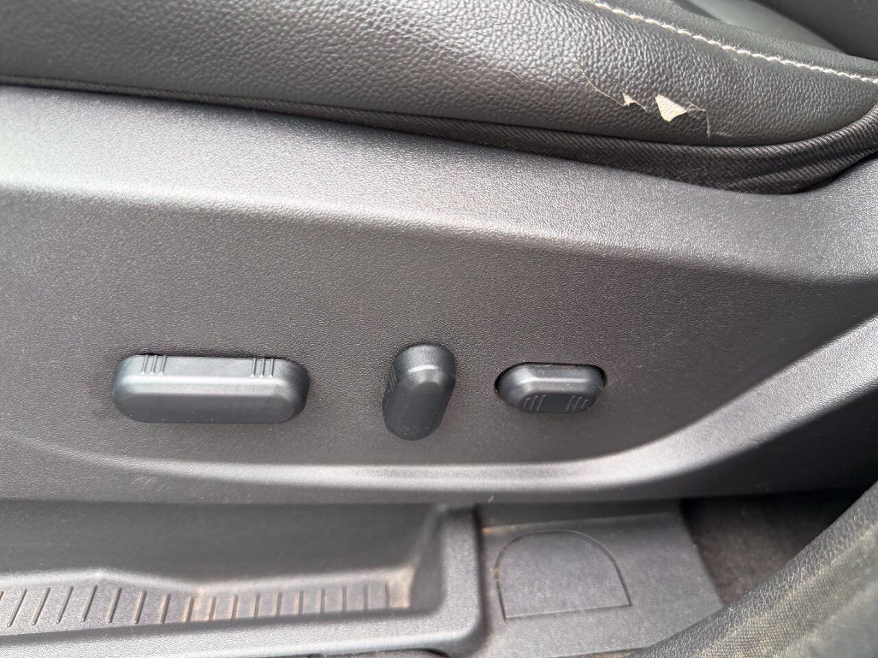 Used 2013 Ford Escape SEL AWD/4WD image 20