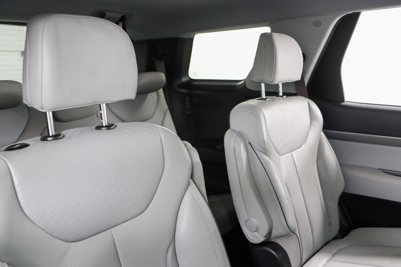 Used 2023 Hyundai Palisade SEL image 28