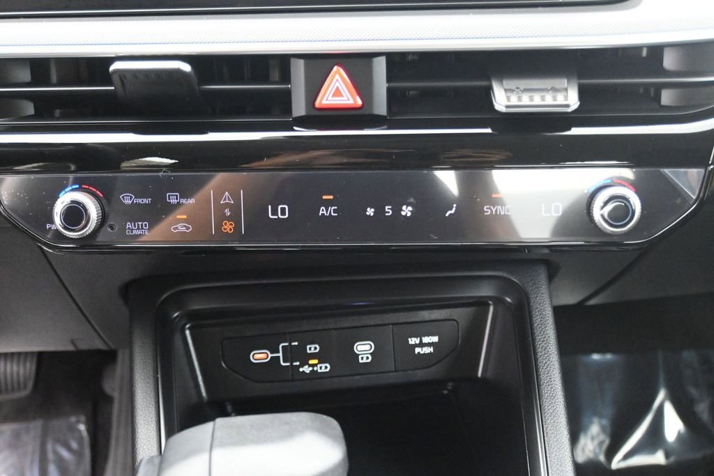 New 2026 Kia K5 LXS FWD image 28