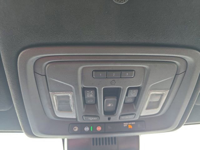 Used 2024 GMC Sierra 2500 Denali Ultimate AWD/4WD image 43