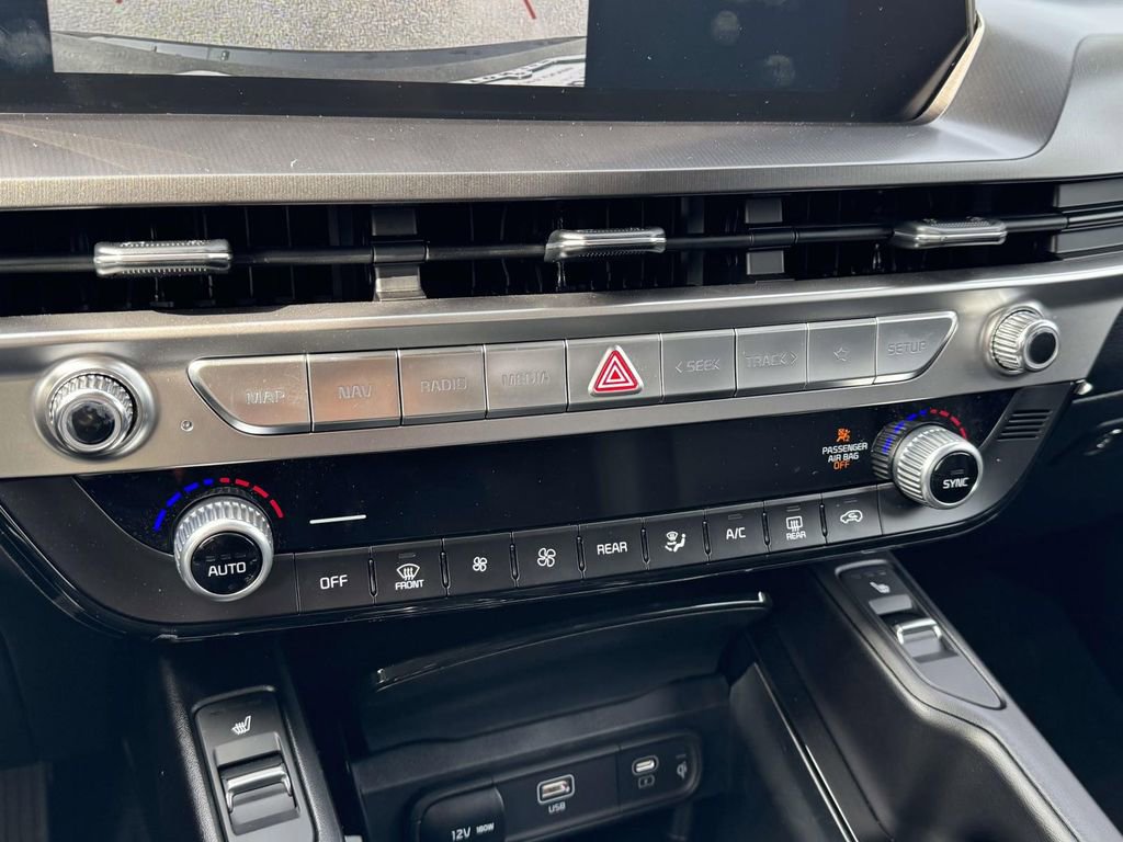 Used 2025 Kia Telluride S image 27