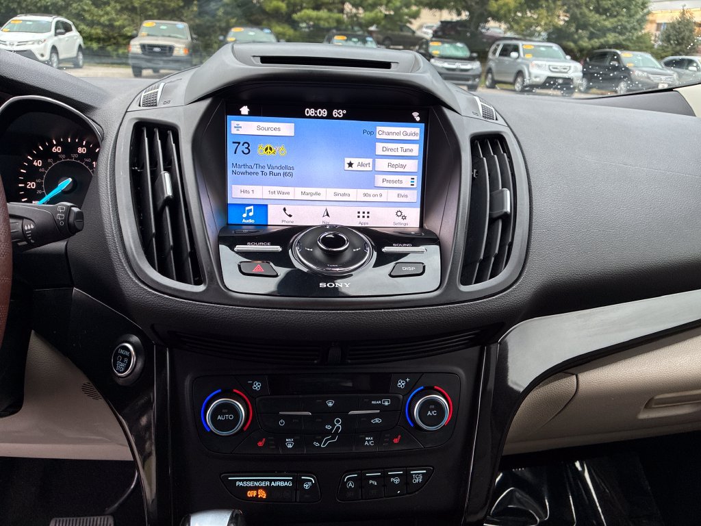 Used 2018 Ford Escape Titanium AWD/4WD image 14