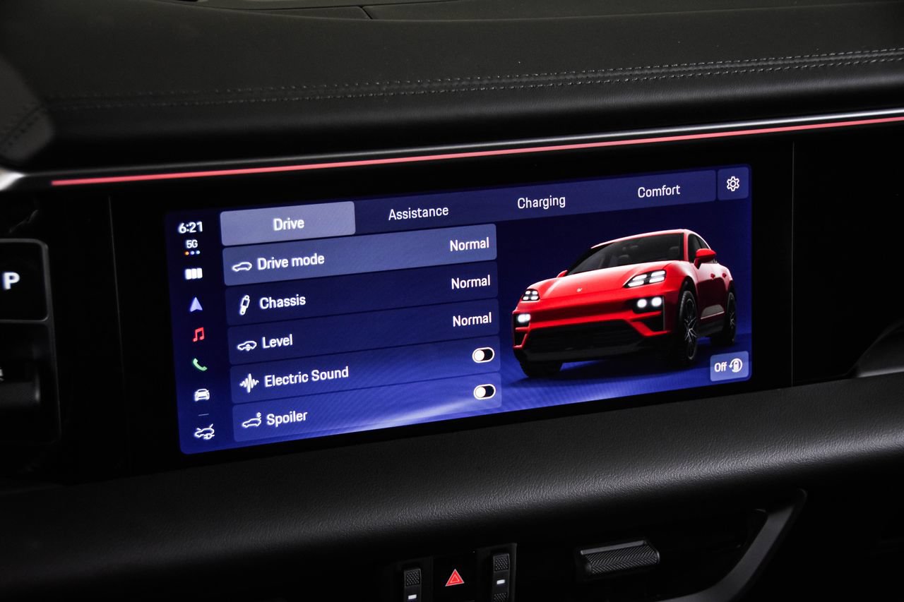 New 2026 Porsche Macan Electric RWD image 18