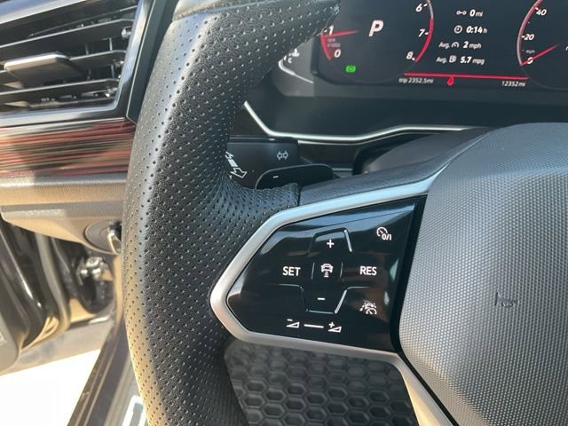 Used 2024 Volkswagen Jetta GLI Autobahn image 11