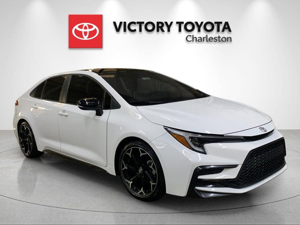 Used 2025 Toyota Corolla FX w/ Convenience Package FWD image 5