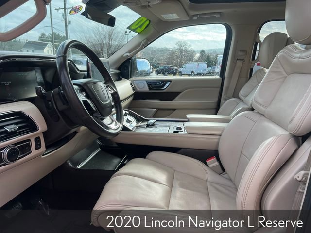 Used 2020 Lincoln Navigator L Reserve w/ Luxury Package image 18