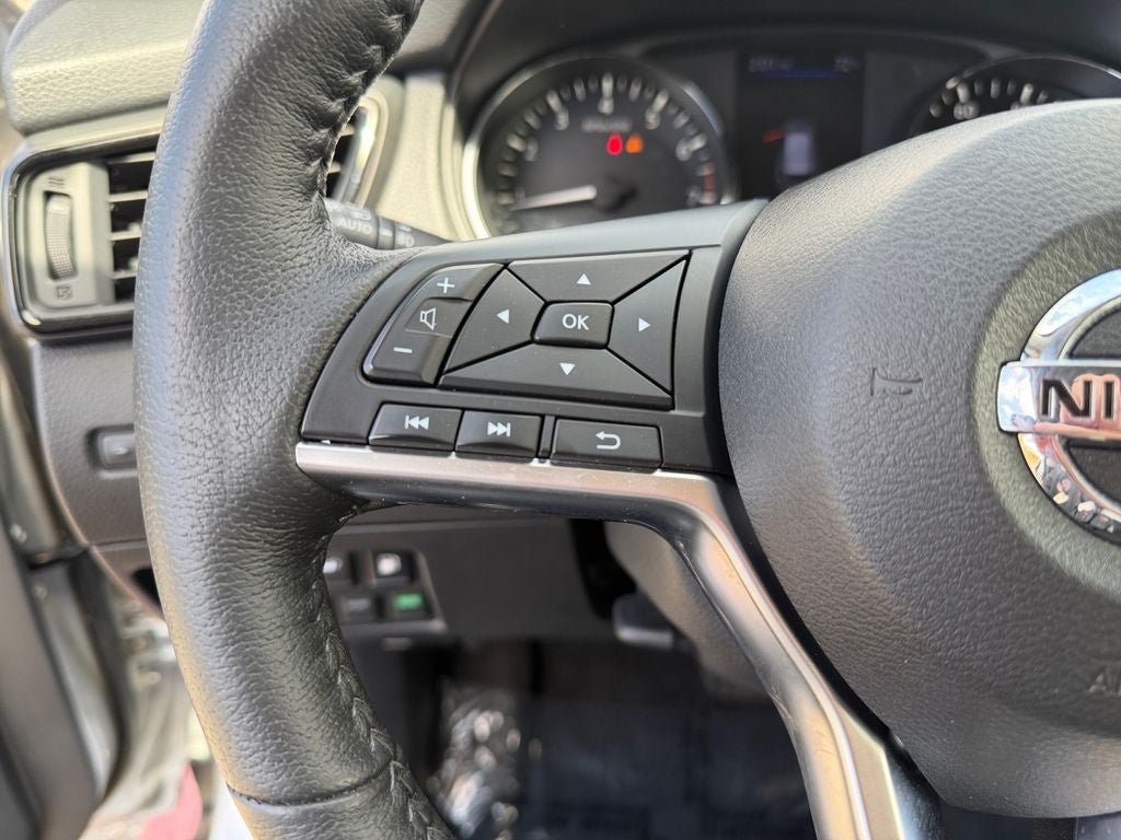 Used 2019 Nissan Rogue SL AWD/4WD image 15
