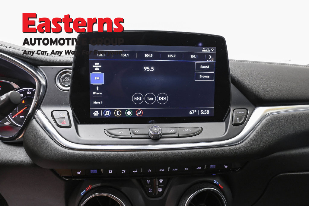 Used 2025 Chevrolet Blazer LT FWD image 13