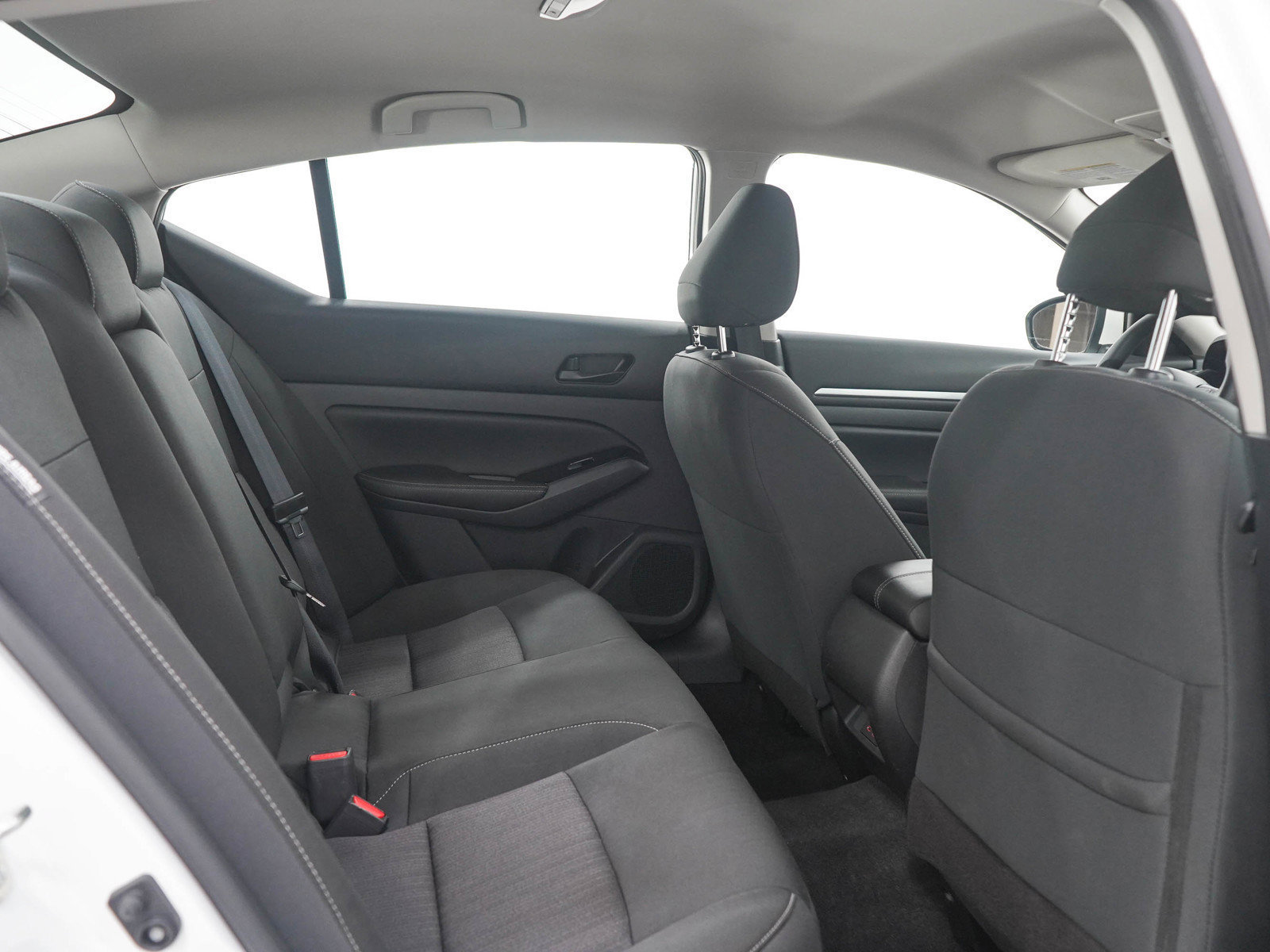 Used 2023 Nissan Altima 2.5 SV AWD/4WD image 12