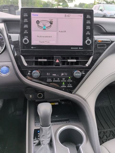 Used 2023 Toyota Camry XLE w/ Cold Weather Package FWD image 16