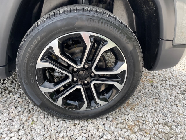 Used 2023 Jeep Compass Limited AWD/4WD image 19