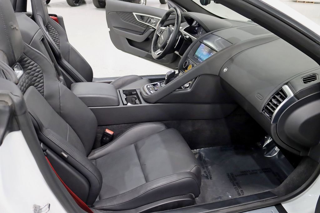 Used 2021 Jaguar F-TYPE R AWD/4WD image 27