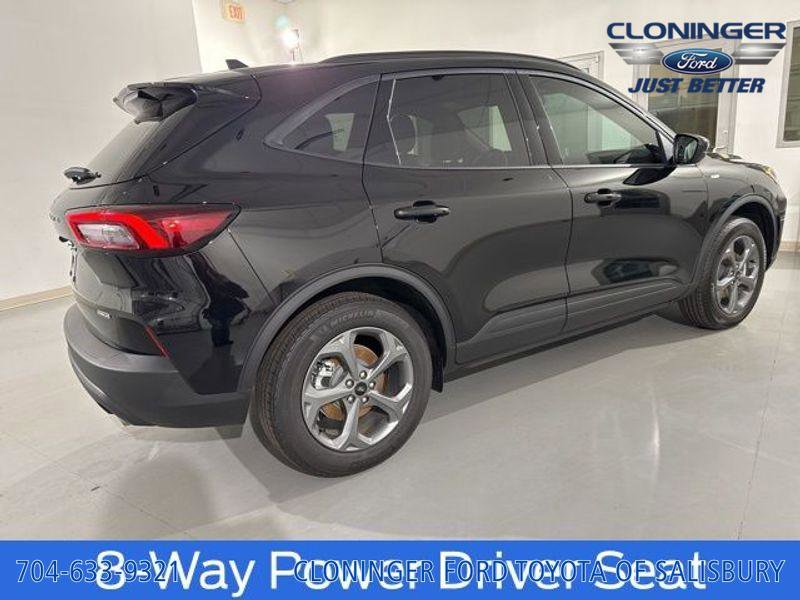 New 2026 Ford Escape ST-Line Select image 16